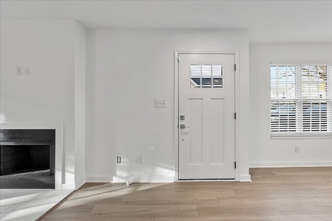 Building Photo - 1513 Briar Creek Rd