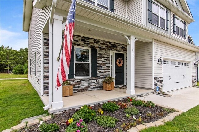 Building Photo - 243 Spring Flowers Dr