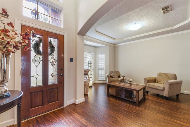 Building Photo - 6311 Canyon Chase Dr