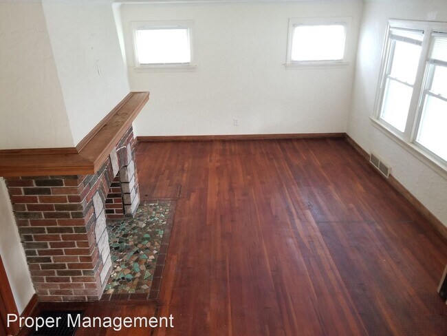 Building Photo - 5 br, 2.5 bath House - 71 West Bruce Avenue