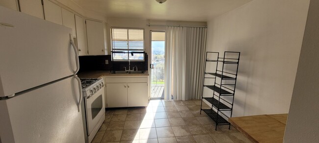 Building Photo - SINGLE FAMILY HOUSING -  2 bed/1 bath in Orem
