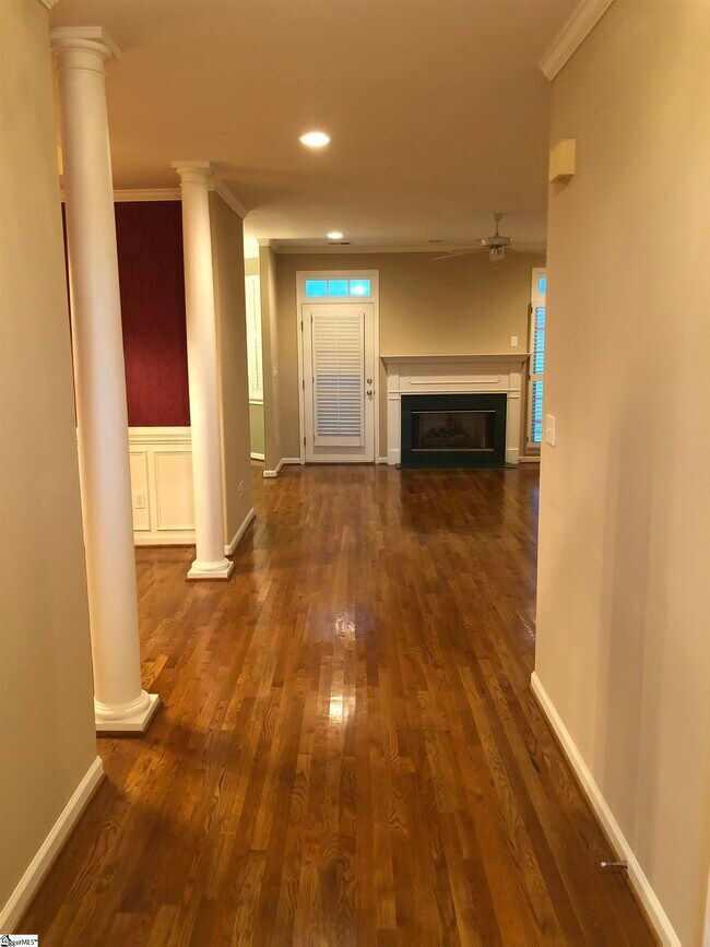 6 Jessamine Ct, Greenville, SC 29615 House Rental in Greenville, SC