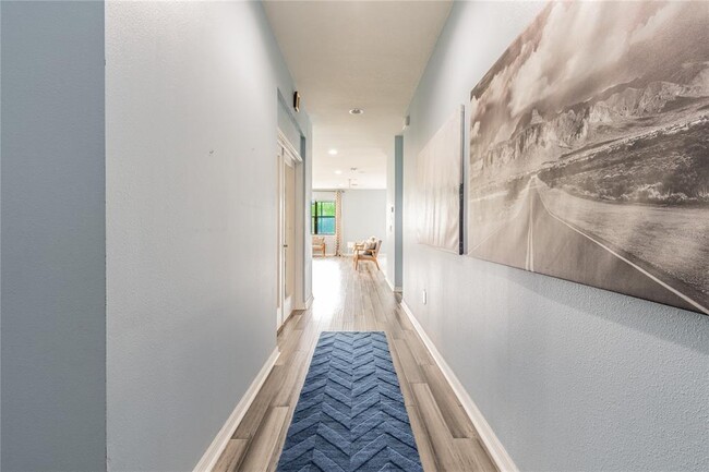 Building Photo - 11027 Tahiti Isle Ln