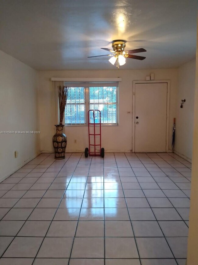 Foto del edificio - 5714 NW 4th Ave
