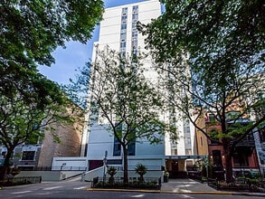 Building Photo - 1339 N Dearborn St