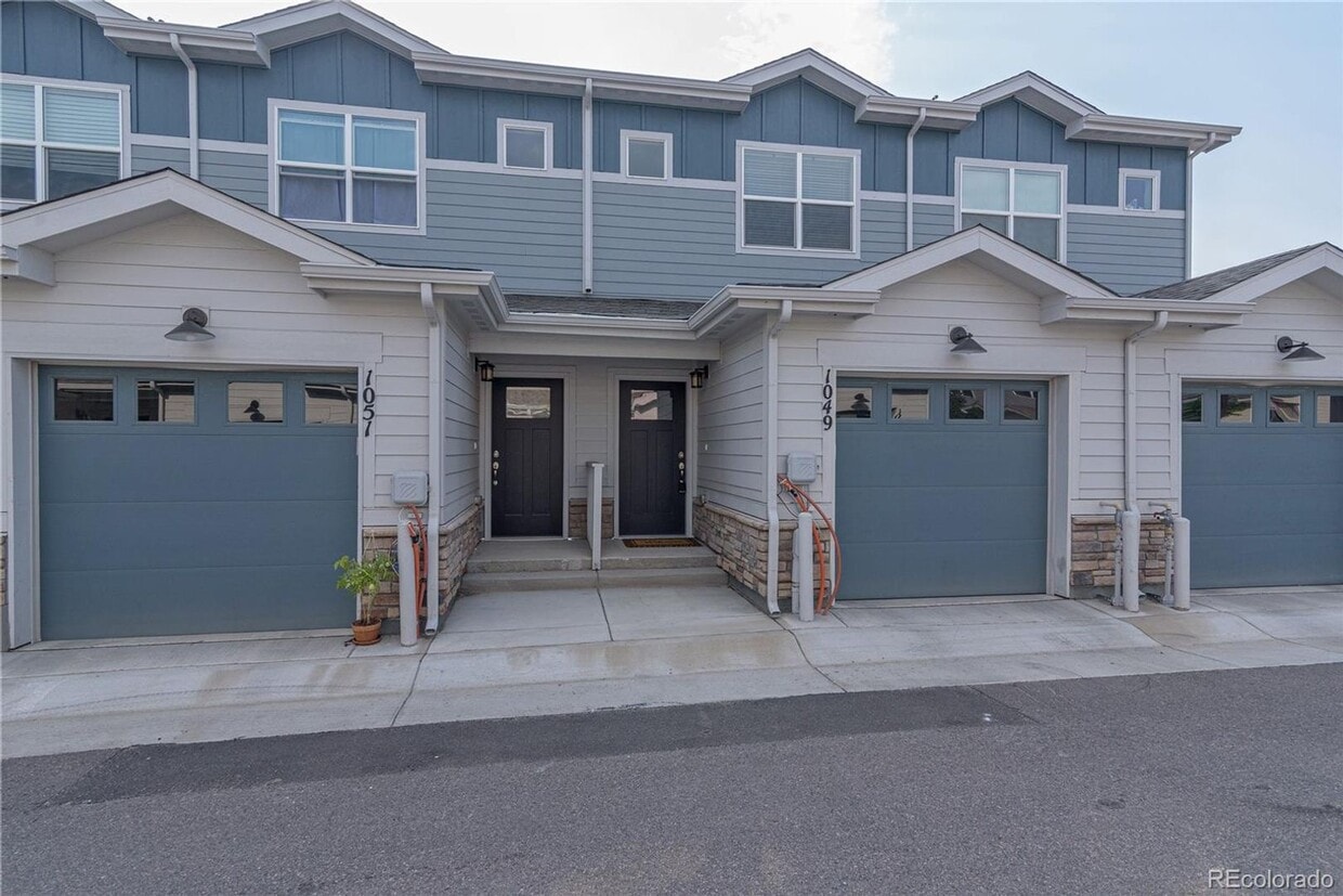 Beautiful Townhome in Lakewood - Beautiful Townhome in Lakewood