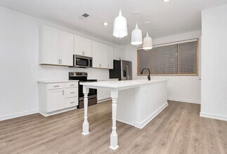 Interior Photo - Millhouse