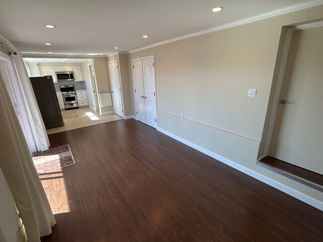 Foto del edificio - Brand-New Glenview Highlands ADU with Stunning Bay & SFO Views – Utilities Included!