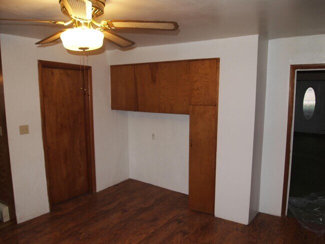 Building Photo - 2631 Bankers Rd