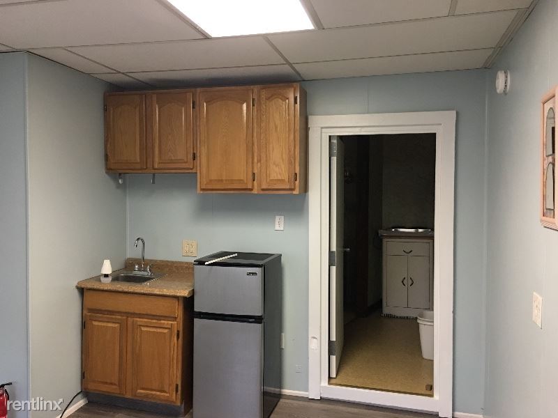Foto principal - Studio, 1 bath Apartment - 4012 Penn Avenue