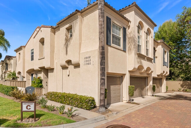 Building Photo - 11958 Miro Cir