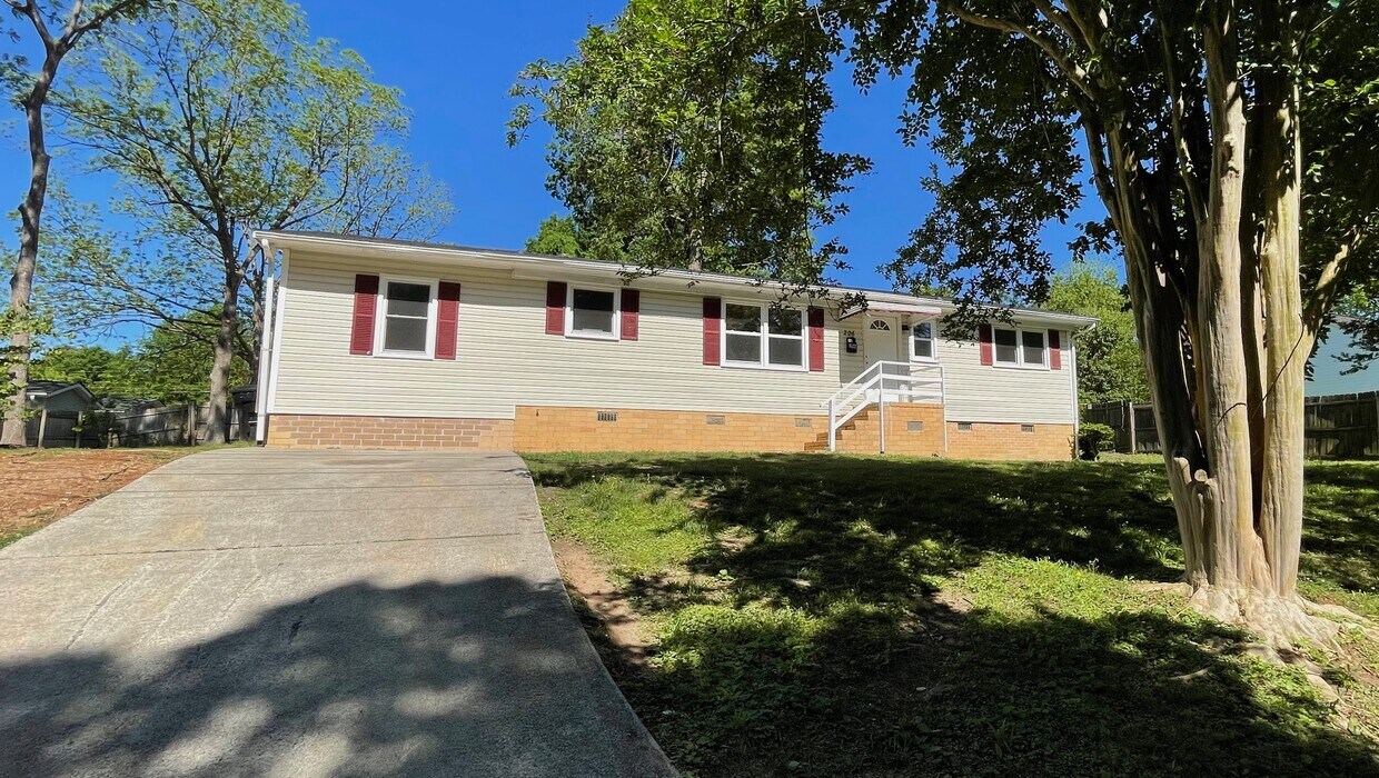 206 7th St, Burlington, NC 27215 House Rental in Burlington, NC