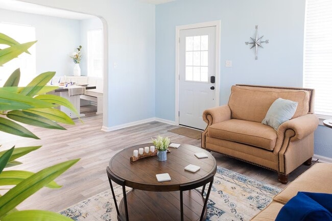 Foto del edificio - 5801 Avenue S 1/2