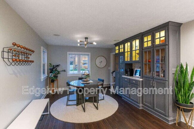 Foto del edificio - 7390 Lupine Ave