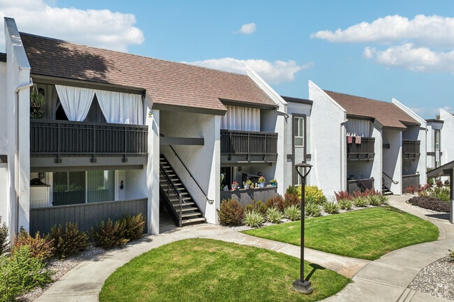Building Photo - Surf House Apartments