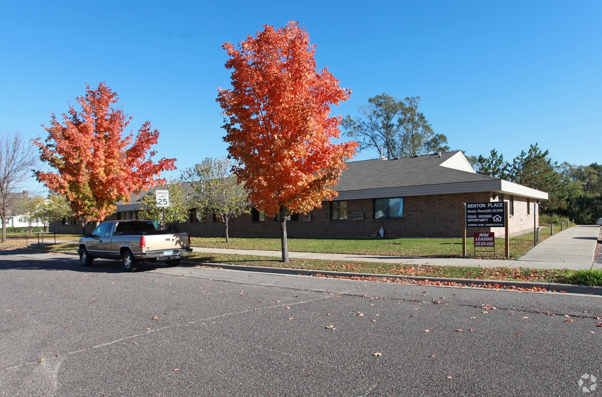 Benton Place 50 1st Ave NE Rice, MN Apartments for Rent in Rice