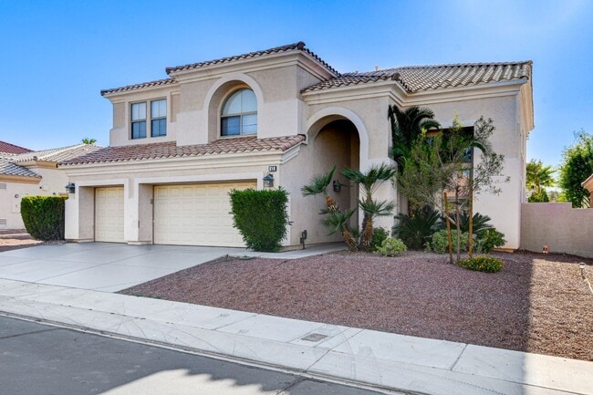Foto del edificio - MASSIVE 5 BEDROOM, 2 STORY HOME IN DESIRABLE RHODES RANCH GOLF COURSE COMMUNITY!