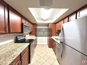 Building Photo - 3825 E Camelback Rd