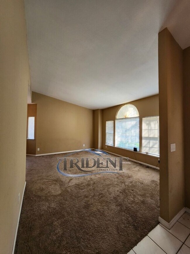 Foto del edificio - 3 bedroom, 2 bath house