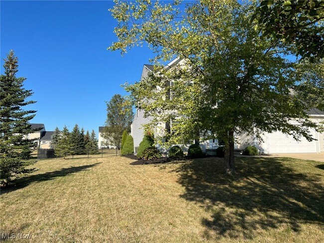 Foto del edificio - 6434 Silverstone Ln