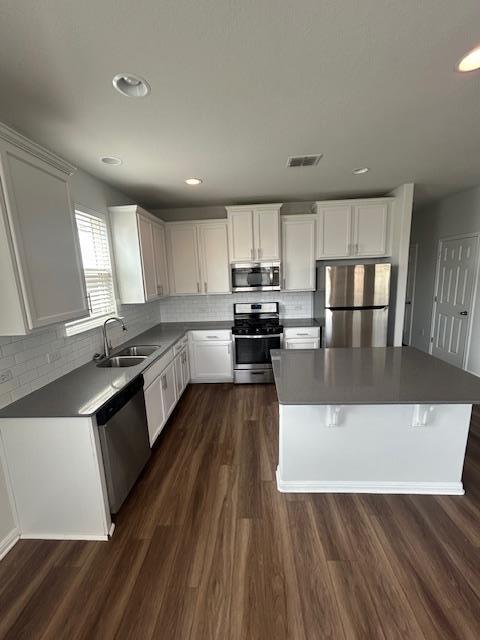 Foto del edificio - 343 Silver Glen Dr