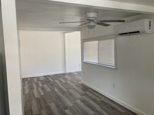 Building Photo - 95 Champlin Ln