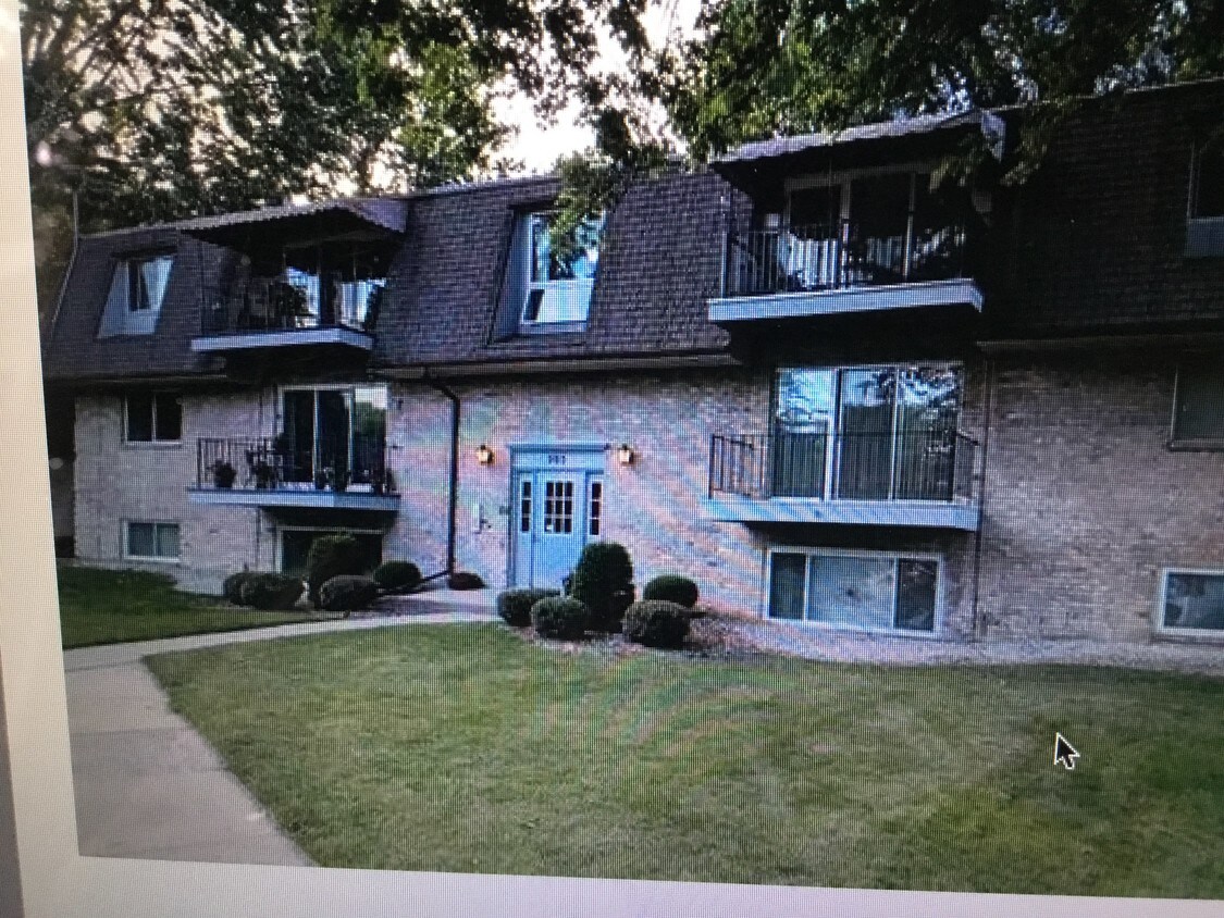 204 Provincial Ct, Saginaw, MI 48638 Condo for Rent in Saginaw, MI