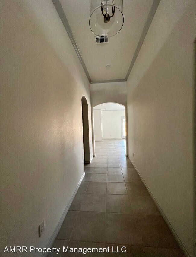 Foto del edificio - 3 br, 2 bath House - 5204 Lamont Ave