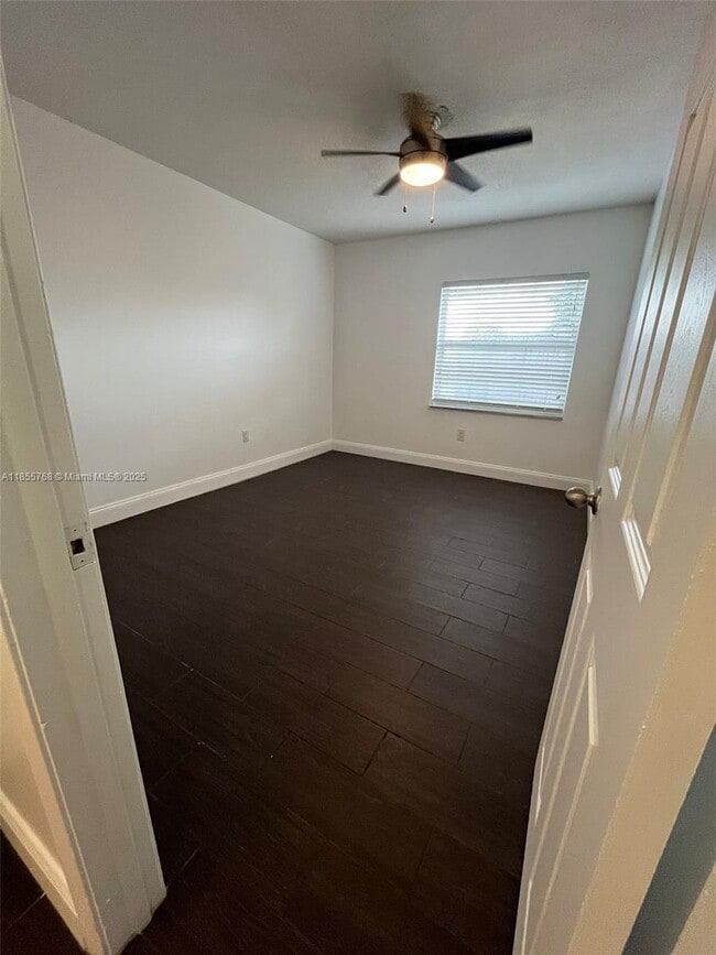 Building Photo - 5303 SW 137th Ct