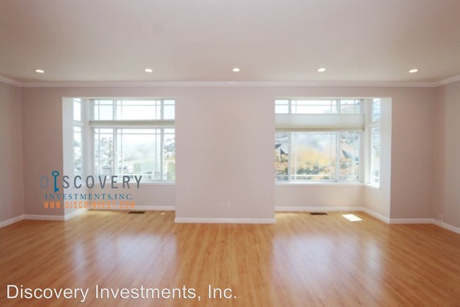 Building Photo - 4364 17th St