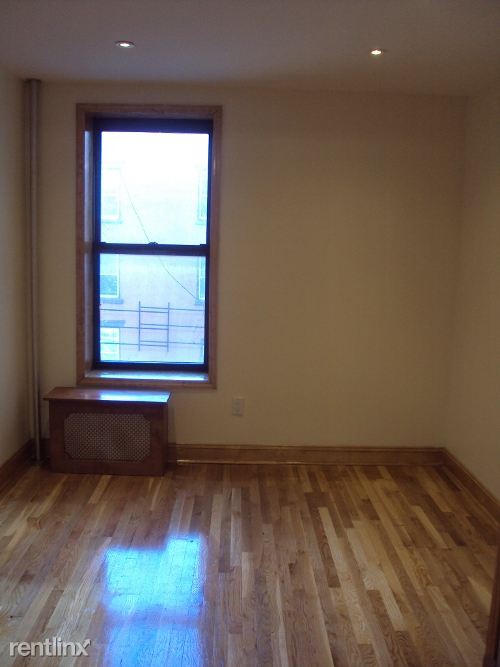 Building Photo - 330 W 36th St