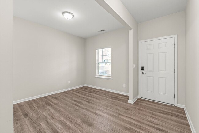 Foto del edificio - Beautiful 4 Bedroom Home in Gastonia