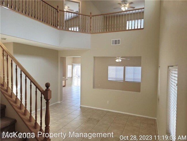 Building Photo - 3 br, 2.5 bath House - 5916 N Buckwood Mot...