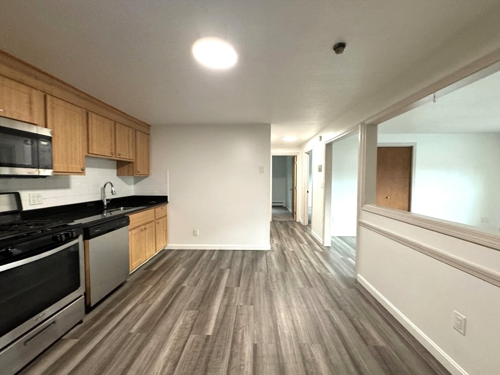 Foto principal - 803 Haverhill St