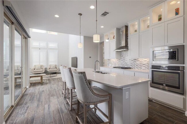 Building Photo - 801 Ashley Rose Ln W