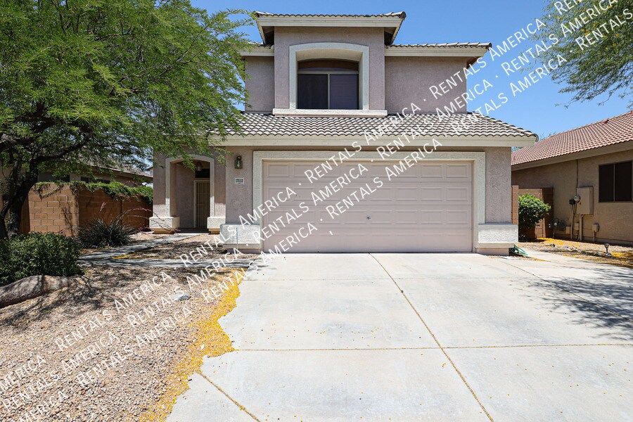 Foto principal - 17012 W Halifax Ln