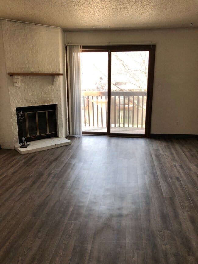 Willow Ridge Apartments Apartments in Iowa City, IA