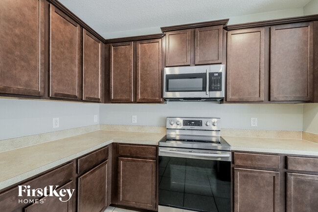 Building Photo - 4796 Rockvale Dr