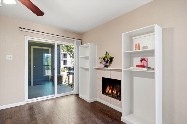 Foto del edificio - 18511 Egret Bay Blvd
