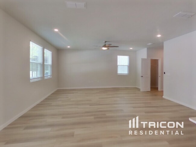 Foto del edificio - 14934 Macadamia Ln