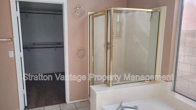 Foto del edificio - 6714 W Wahalla Ln