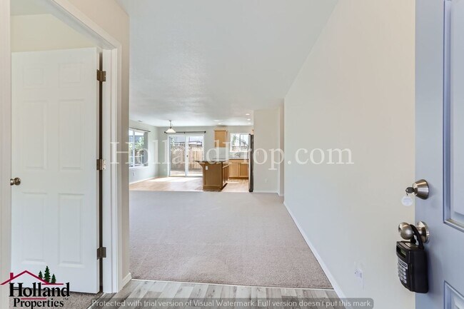 Building Photo - Single Level new 4 bedroom home in West Be...