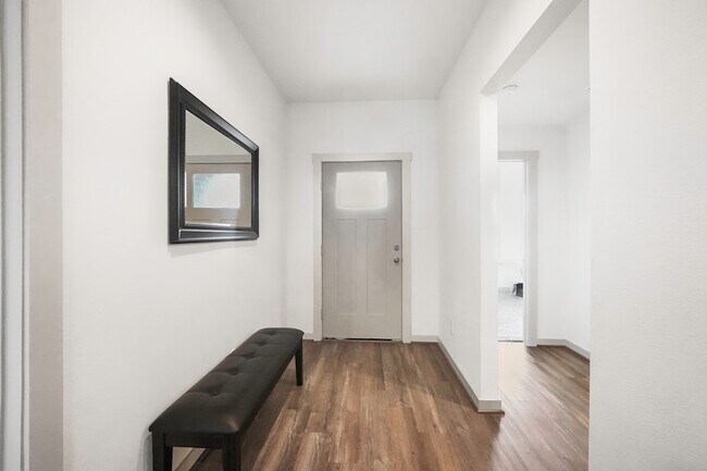 Foto del edificio - 1126 Hyde Lk Ln