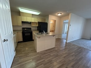 Building Photo - 7494-7494 Topaz Dr