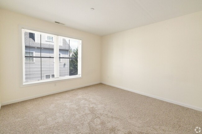 Interior Photo - Summerview Square