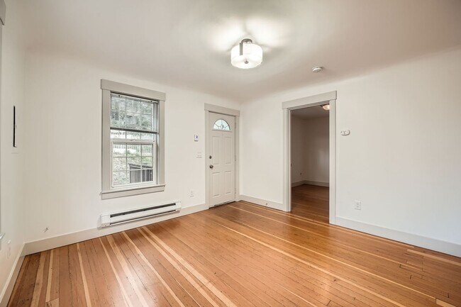 Foto del edificio - 3819 37th Ave S