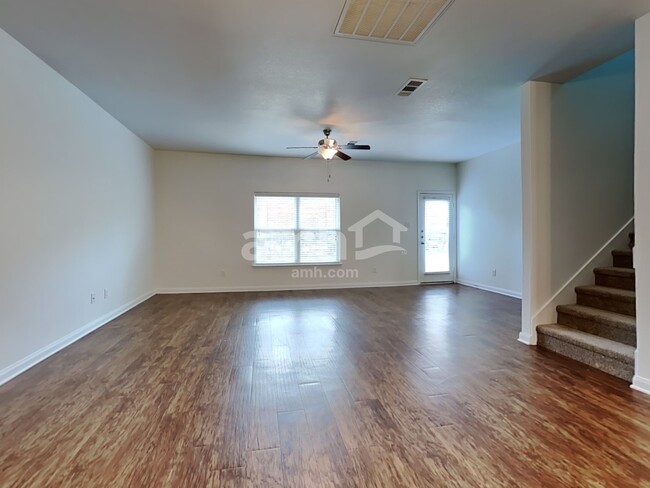 Foto del edificio - 4704 Conley Ln