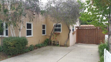 Building Photo - 232-234 Comstock Dr