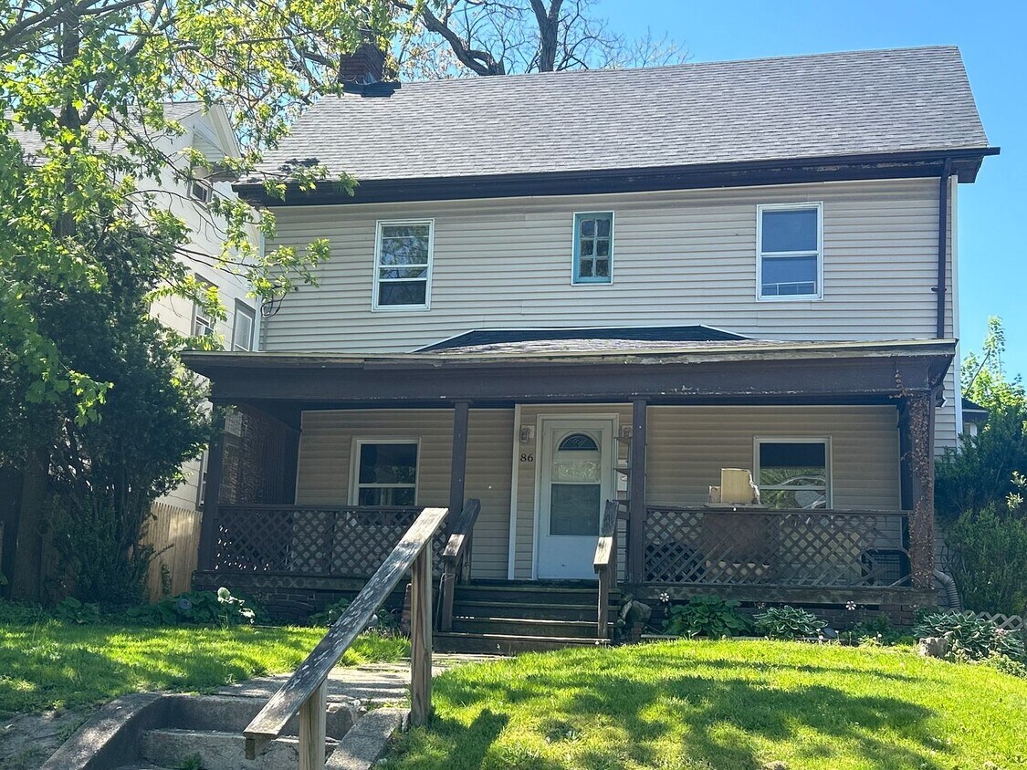 Primary Photo - 4bd Single Akron Section 8