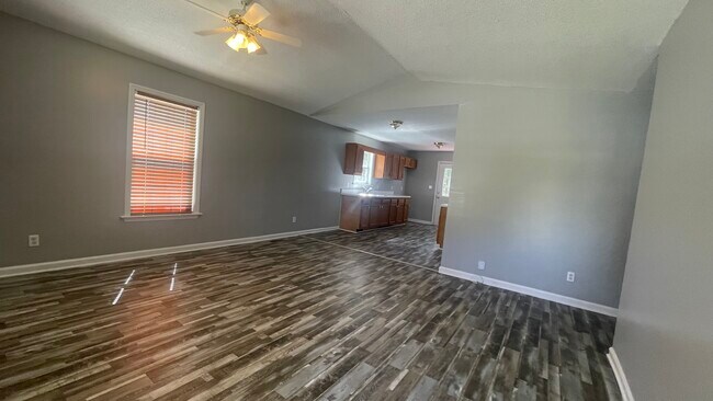 Building Photo - 4815 Shady Pine Dr